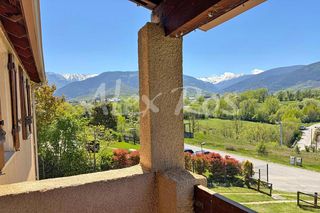 Casa a Estavar. Casa independiente, lugar idílico, 1.000 m2 de jardín, vistas es