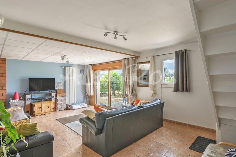Foto a3dfa9f6-e01b-4302-a9cd-d1b77bef5610. Casa amb aparcament a Estavar