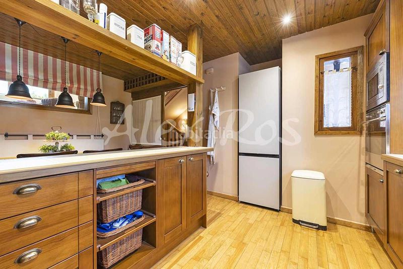 Foto a6431283-0c0e-47f6-801e-f1d1206ac783. Casa amb calefacció a Urús