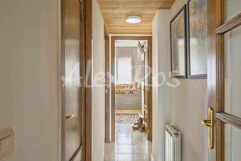 Foto ff3e9723-3d1e-4a37-9292-a2ad02c83f82. Pis amb calefacció aparcament a Puigcerdà