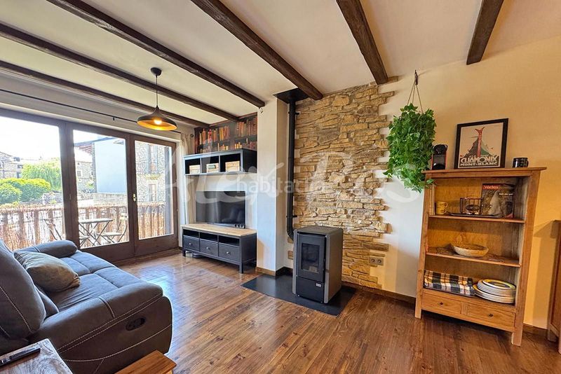 Foto 827817ad-f6b2-4f6b-82af-49b3a4adb7d1. Apartamento  reformado con ascensor, parking y trasteros en Bellver de Cerdanya