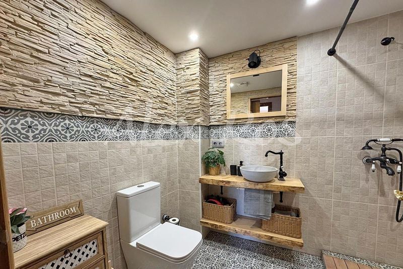Foto c82808cf-621d-465e-bdaa-0400a90c1e33. Apartamento  reformado con ascensor, parking y trasteros en Bellver de Cerdanya