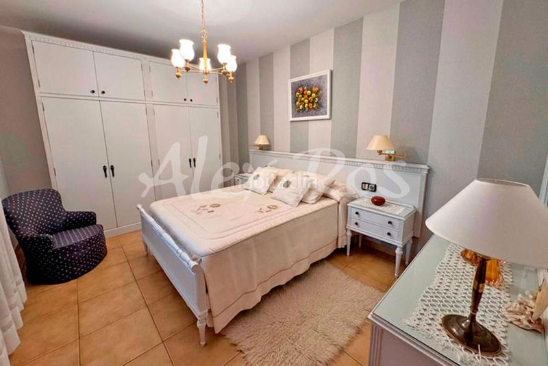 Foto fe99009e-7670-4fec-88dd-2a464f98e61c. Casa amb calefacció aparcament piscina a Seu d´Urgell (La)