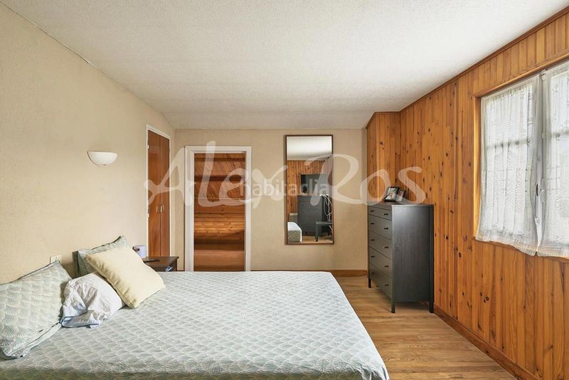 Foto a0d64f1c-3960-457d-8f40-689ac776d6a9. Casa amb calefacció aparcament a Estavar