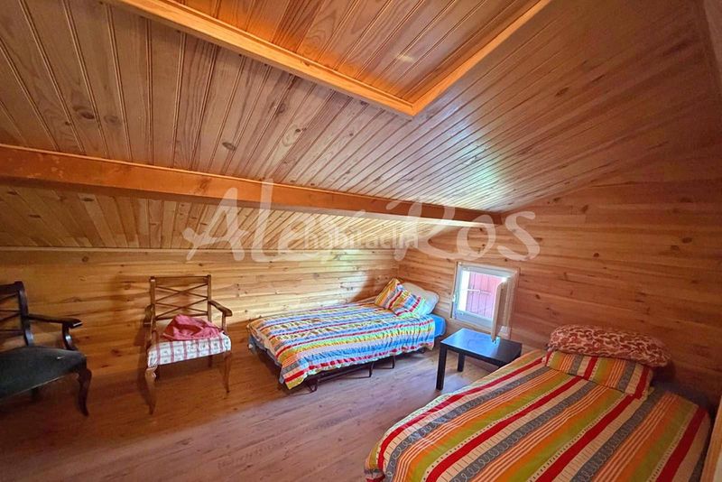 Foto d5537bbf-eeb3-4fa1-a64a-d7811a68b99b. Casa amb calefacció aparcament a Estavar