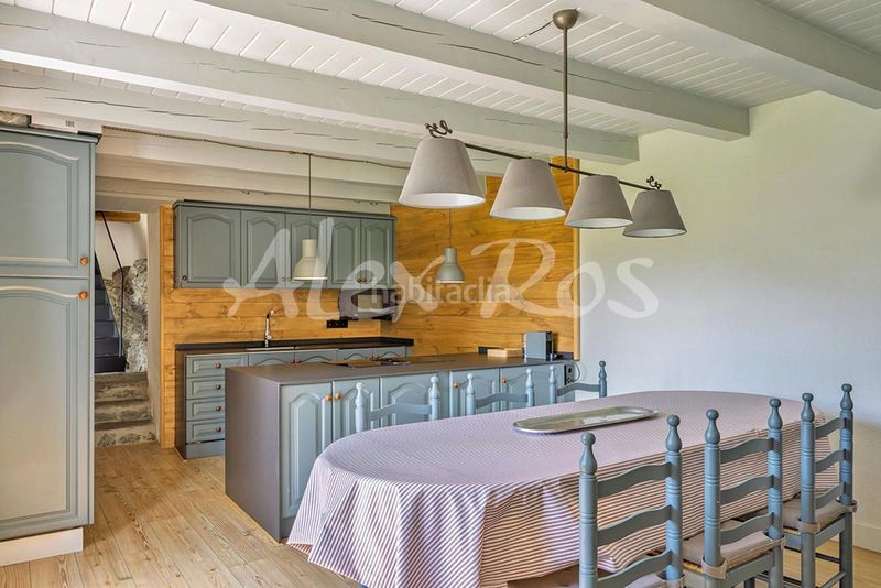 Foto bcbed124-4d0d-4d3e-926d-3397e56f769c. Casa amb calefacció a Ger