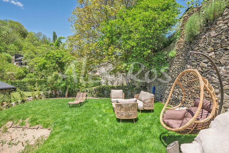 Foto ae403cfe-8855-4493-bee2-7439b30efddb. Casa amb calefacció aparcament a Ger