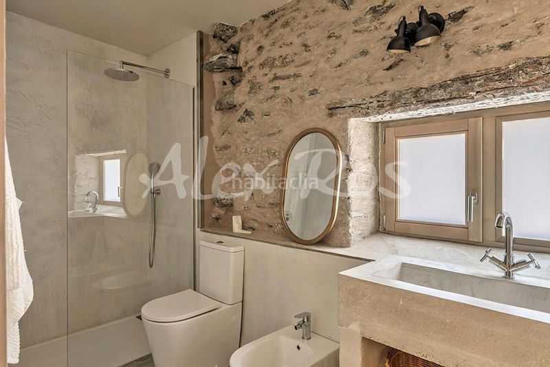 Foto e2b0b446-7458-413f-9c2f-314f63d40e3e. Casa amb calefacció aparcament a Ger