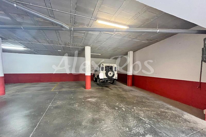 Foto c56b7c71-f6d2-44bd-8ff1-323f0da566e6. Pis amb calefacció aparcament a Alp