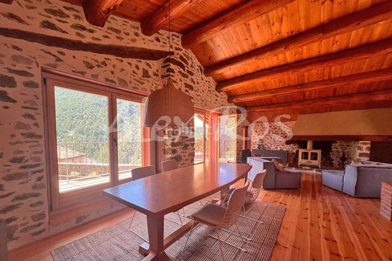 Foto e66d8e7d-2a41-4aab-93ee-bdbe541826b4. Casa a Arsèguel