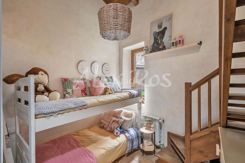 Foto a4518ef2-fe61-4015-9001-2ca7467d18ff. Casa  en el centro en Ger