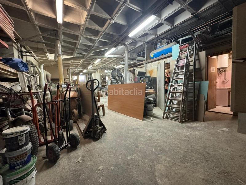 Foto be86d97a-5577-445a-b23c-c43daf081cba. Nau industrial a Centro Andorra la Vella