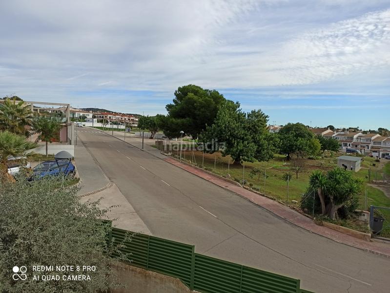 Foto 5fca2427-f398-4d0d-92d2-29173319f0bd. Maison jumelée avec parking dans Cunit residencial Cunit