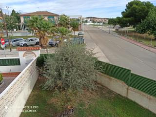 Reihenhaus in Cunit Residencial. Casa pareada  esquinera