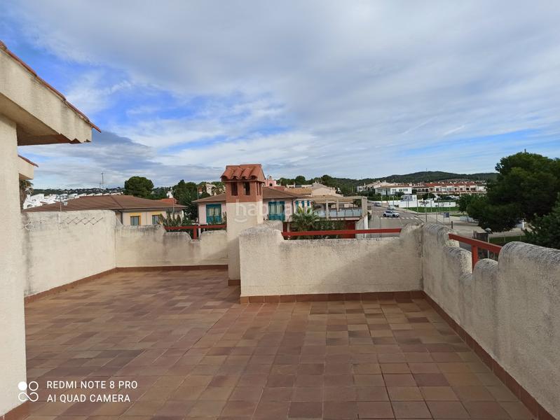 Foto b86d958b-a479-4abd-a209-1817c29480fa. Maison jumelée avec parking dans Cunit residencial Cunit