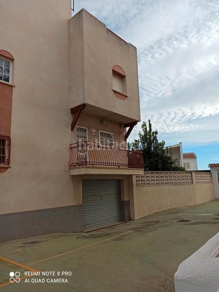 Foto dcf1d717-d276-45fb-81b3-14d70f09971c. Maison jumelée avec parking dans Cunit residencial Cunit