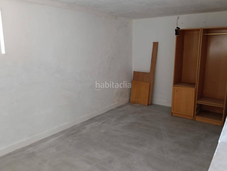 Foto 3c5f6f6c-b947-4298-8d21-d23952102675. Casa amb xemeneia aparcament piscina a costa Cunit - els jardins - els rosers Cunit