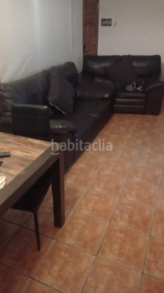 Foto 84143ef9-7212-4351-95c8-db8e917bf494. Casa amb xemeneia aparcament piscina a costa Cunit - els jardins - els rosers Cunit