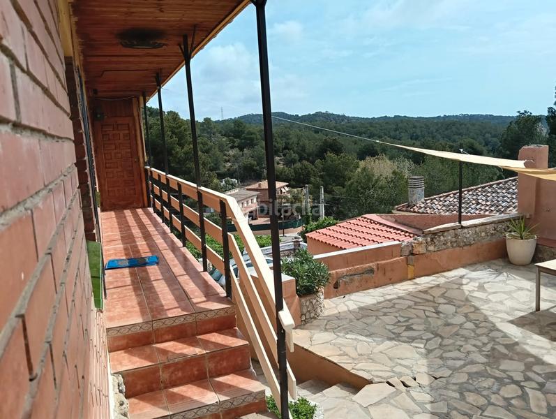 Foto d0424ef7-59f5-4ca8-a4e1-2f973efd5fd5. Casa amb xemeneia aparcament piscina a costa Cunit - els jardins - els rosers Cunit