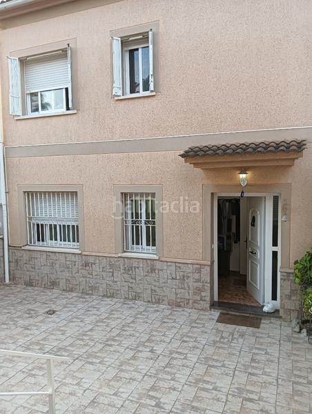 Foto 40f3dd7d-c710-497e-9d80-732582fb302a. Casa pareada casa con vistas al mar en Santa Maria Vilanova i la Geltrú
