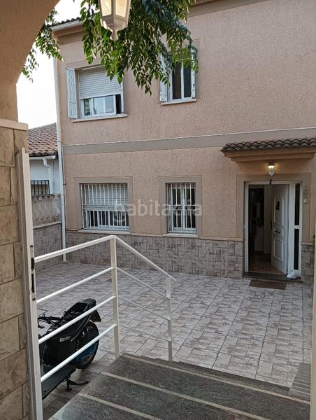 Foto 60c07a38-b3bf-4cff-be5a-8ef6c12566e8. Casa pareada casa con vistas al mar en Santa Maria Vilanova i la Geltrú