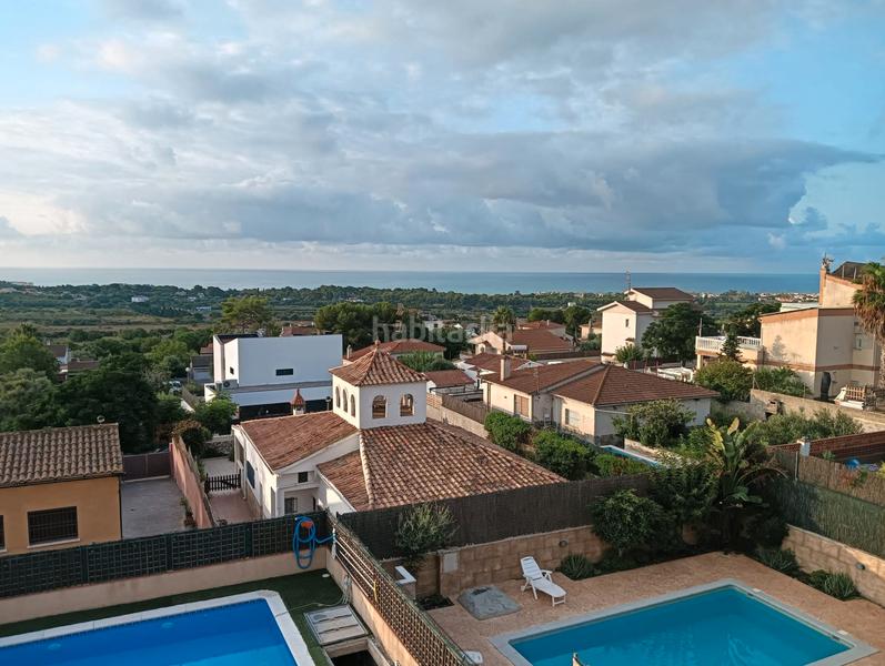 Foto 9030f21c-7792-492d-a663-66f041ca7886. Casa pareada casa con vistas al mar en Santa Maria Vilanova i la Geltrú