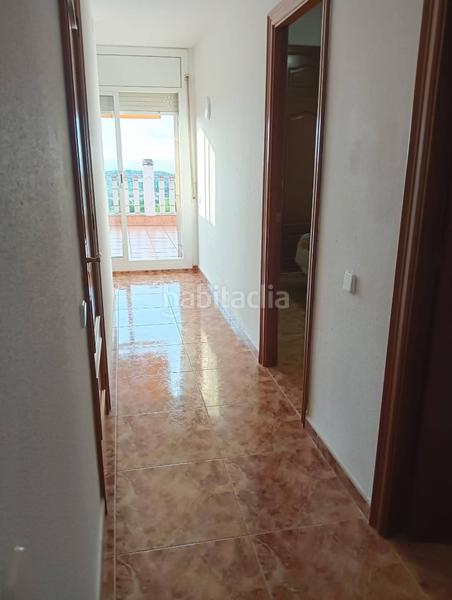 Foto b9ec0b46-aaa1-4db4-8174-2962e1c13faa. Casa pareada casa con vistas al mar en Santa Maria Vilanova i la Geltrú