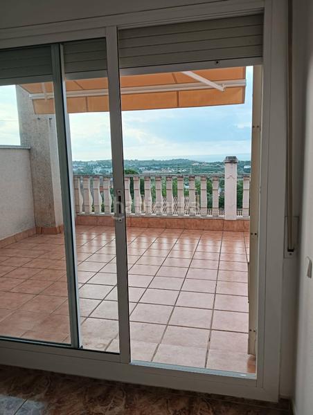 Foto df40ed8d-9d9a-48f5-a703-314576cd0cde. Casa pareada casa con vistas al mar en Santa Maria Vilanova i la Geltrú