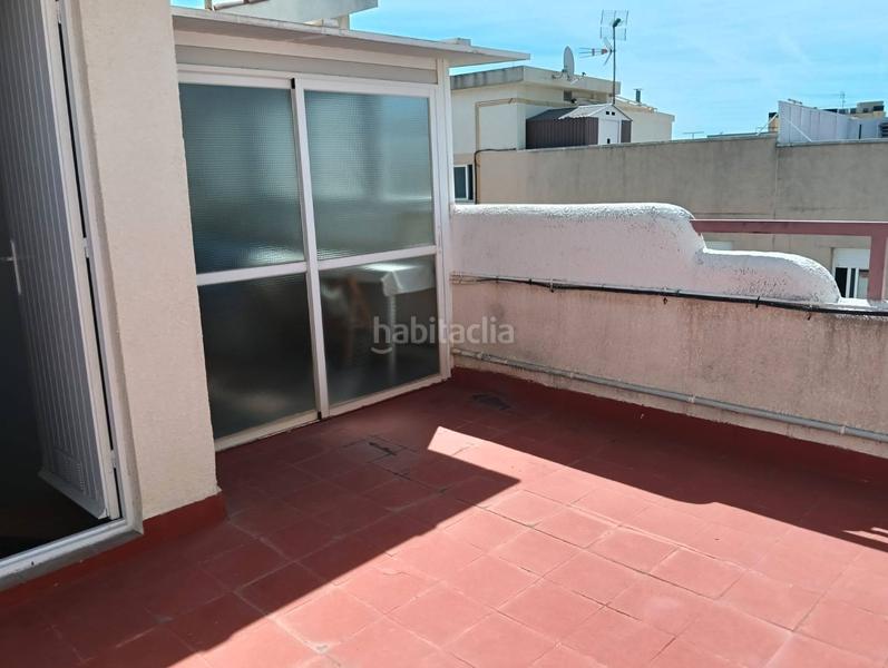 Foto d39602fc-7933-45a3-97aa-72030127826f. Semi detached house with fireplace heating parking in Cunit