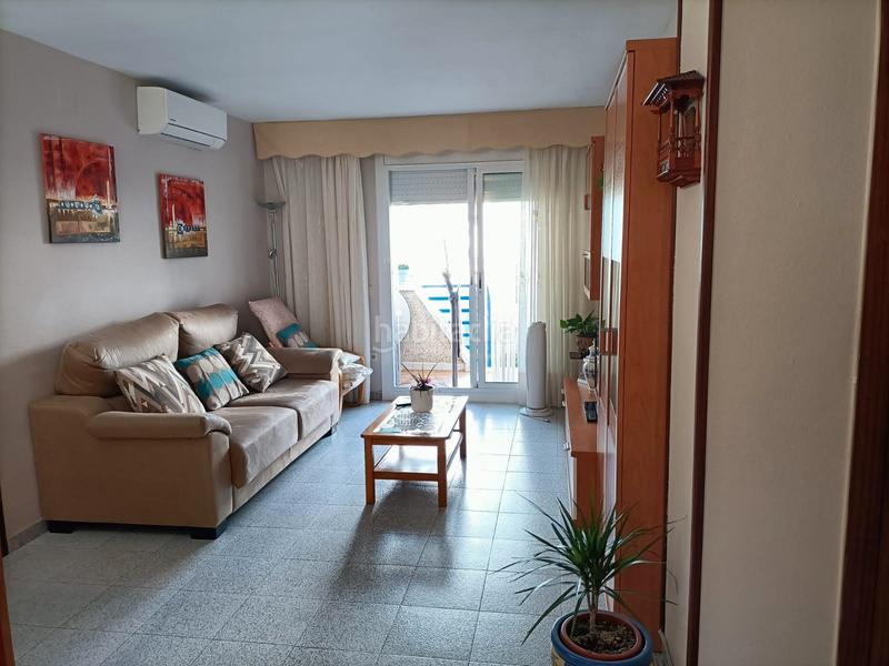 Foto 58725534-b2d2-4402-9961-dceb009e62b3. Rez-de-chaussée avec parking dans Nucli Antic Cunit