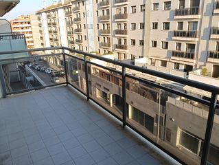 Rent Flat  Carrer d'olèrdola. Piso muy centrico
