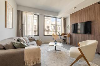 Rent Apartment  Calle consell de cent. Apartamento de lujo en barcelona