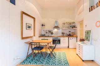 Location Rez-de-chaussée  Carrer de banyoles. Piso en vila de gracia
