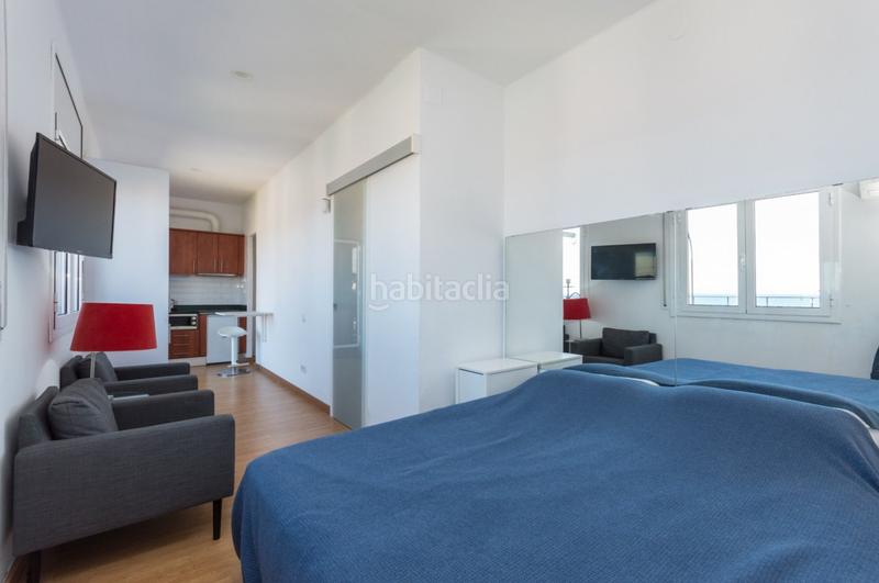 Foto 5d49fa40-8f11-4c68-8955-1637ce821c37. Alquiler ático loft vistas al mar en Barceloneta Barcelona