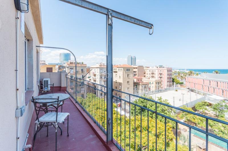 Foto c106ce6e-bbc0-46e5-884d-754ceb7c5e60. Alquiler ático loft vistas al mar en Barceloneta Barcelona