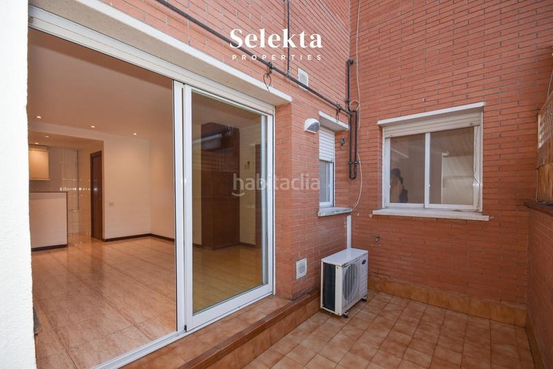 Foto 9ab9c866-87c5-473e-b4fe-75adb9a128b4. Apartament amb calefacció aparcament a El Camp d´en Grassot i Gràcia Nova Barcelona