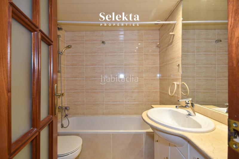 Foto d6df8e4e-1722-45dd-8238-cf5bee0a115b. Apartament amb calefacció aparcament a El Camp d´en Grassot i Gràcia Nova Barcelona