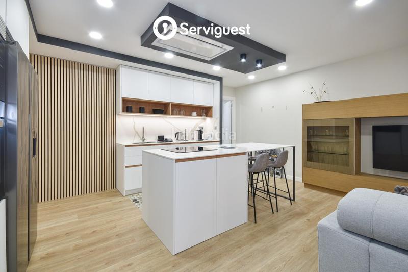 Foto 187ea8ca-9a9c-4388-80b2-043d3c106ab0. Miete zweistöckige wohnung mit heizung in La Salut Barcelona