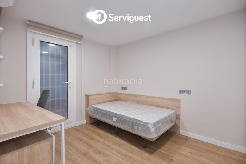 Foto fc1b2a74-1a34-4000-8af4-32b43bfa9a06. Miete zweistöckige wohnung mit heizung in La Salut Barcelona