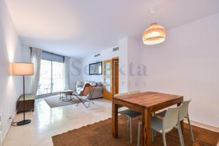 Location Appartement  Carrer llacuna