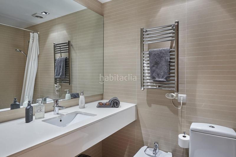 Foto 45046e4f-ec7f-487e-8e7d-0ff4ae0e95bb. Rent ground floor with heating pool in Provençals del Poblenou Barcelona