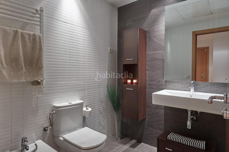 Foto 07b5e6d3-7294-42ce-8120-7408d4791367. Location rez-de-chaussée avec chauffage piscine dans Barcelona