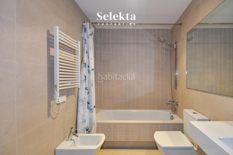 Foto 2c7f1a9c-91a8-4207-8c0e-672b6deec4f9. Appartement avec chauffage parking dans Vila de Gràcia Barcelona