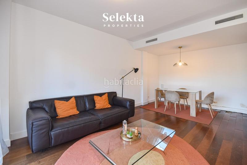 Foto 986fc36b-792b-4ad0-8b7f-9501530c3a0c. Appartement avec chauffage parking dans Vila de Gràcia Barcelona