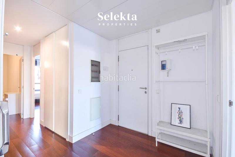 Foto a33177c2-bf8f-41a1-931d-d22b1d1624dd. Appartement avec chauffage parking dans Vila de Gràcia Barcelona