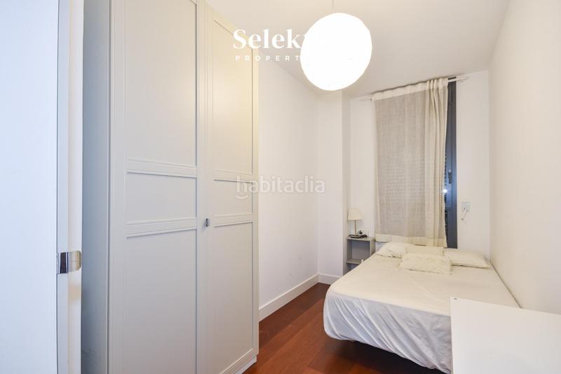 Foto cc6ae031-a0f4-4ea4-a41b-dcde938fd283. Flat with heating parking in Vila de Gràcia Barcelona