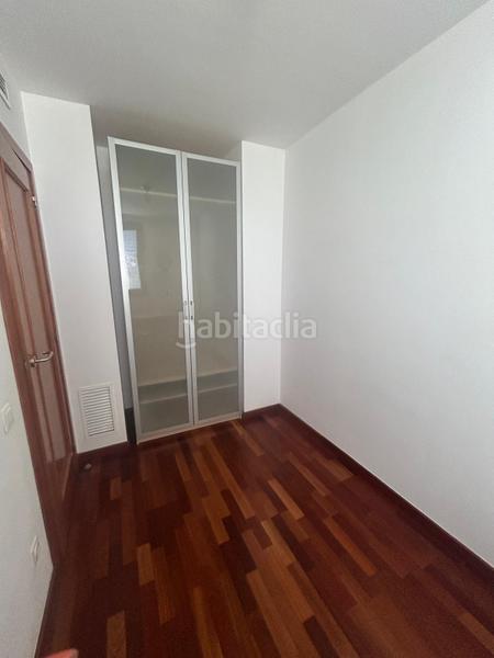 Foto 54a33d4a-ebd3-4cff-9593-f82352495098. Lloguer apartament amb calefacció a Collblanc Hospitalet de Llobregat (L´)