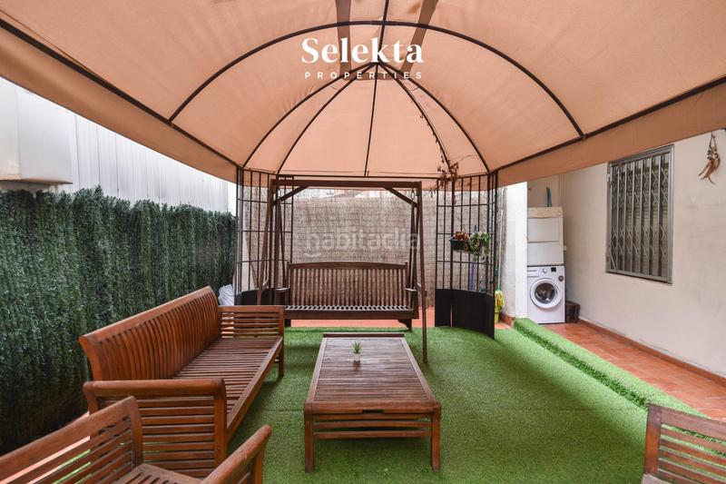 Foto 0c4511e0-e5d2-4636-bae6-d31a5bcfe712. Miete etagenwohnung in El Camp de l´Arpa del Clot Barcelona