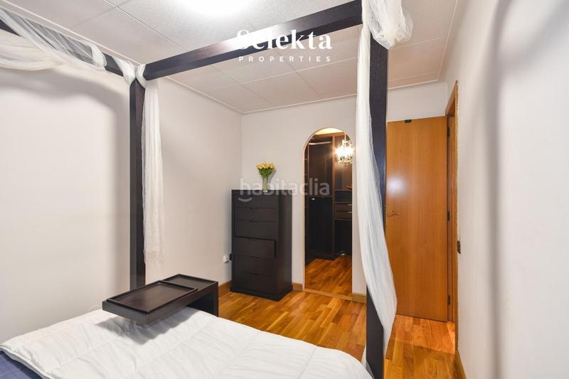 Foto 3b9bbabf-dbf3-441d-9184-9501d3d3566b. Miete etagenwohnung in El Camp de l´Arpa del Clot Barcelona