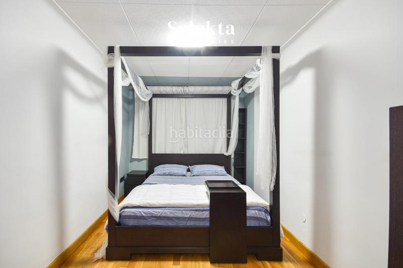 Foto d2b17c35-e1bc-4b78-aea3-6c96946c0a24. Miete etagenwohnung in El Camp de l´Arpa del Clot Barcelona